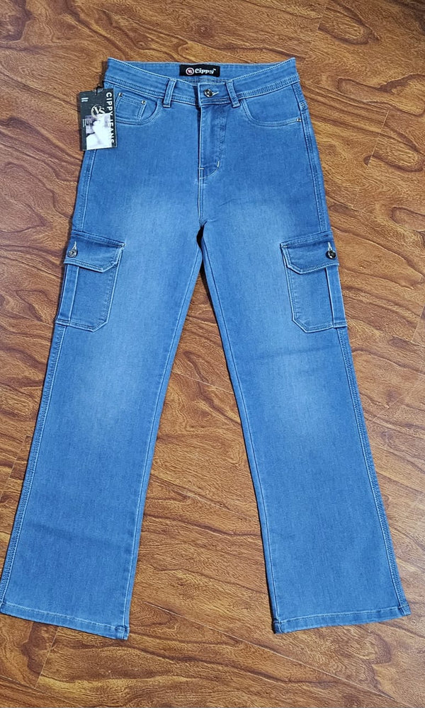 WOMEN CARGO STRAIGHT FIT JEANS